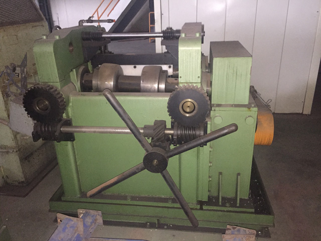 USED THREE ROLLER STRAIGHTENING MACHINE