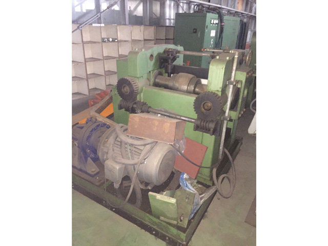 USED THREE ROLLER STRAIGHTENING MACHINE