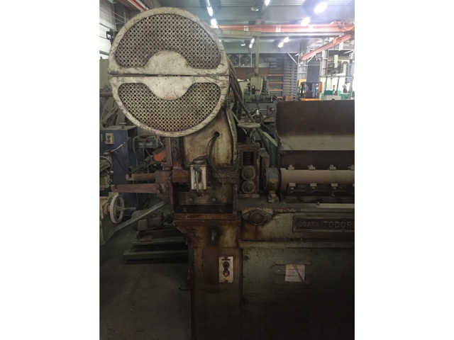 USED WIRE STRAIGHTENING MACHINE